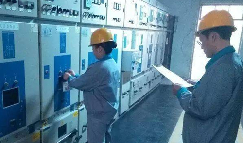 在配電設備上工作的一般規定有哪些？